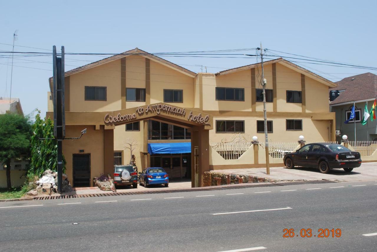 אקרה Ampomaah Hotel מראה חיצוני תמונה